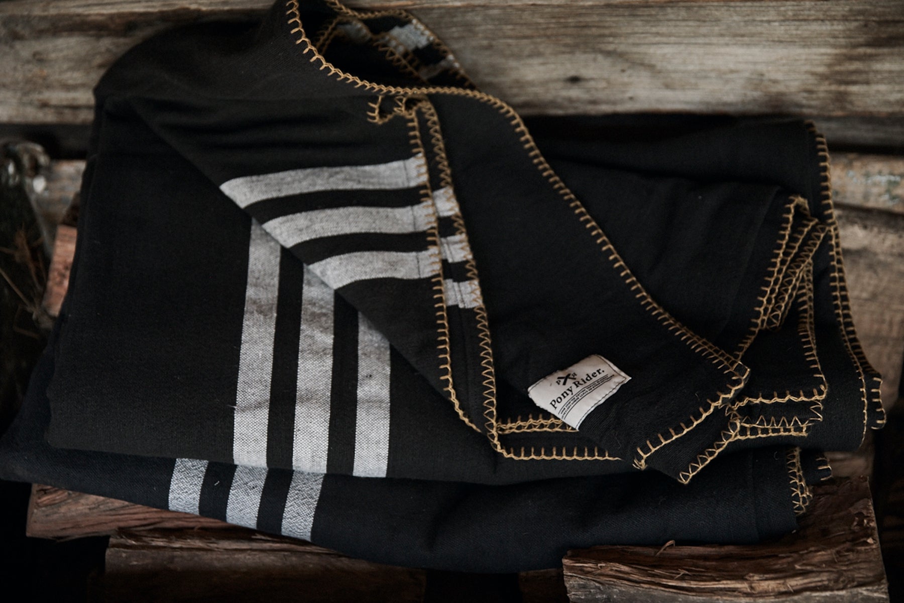 New Yorker Cotton Blanket | Black / White | King