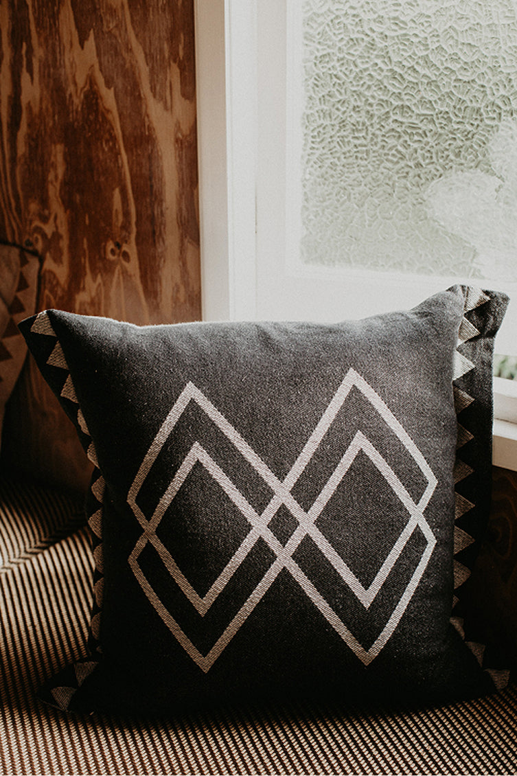 Dawn Ranger Cushion Cover | Black/Oats