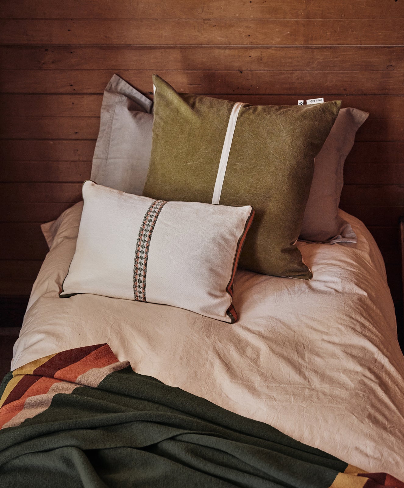 Wanderful Cushion | Golden Tan / Natural Stripe