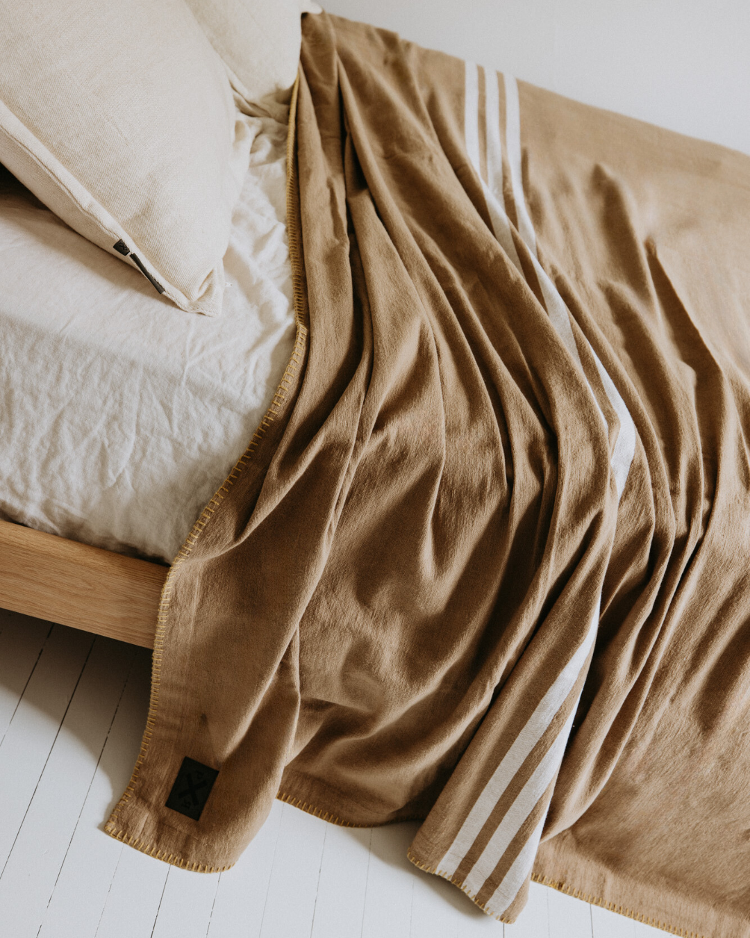 New Yorker Cotton Blanket | Brown / White | King