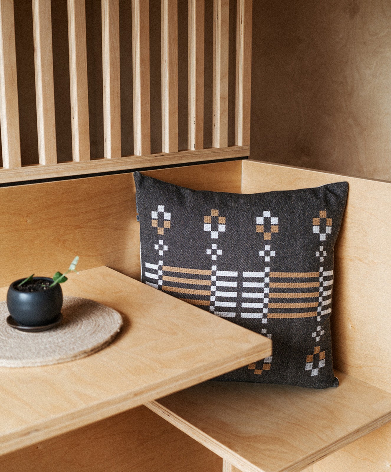 Alpine Retreat Cushion | Black/Natural