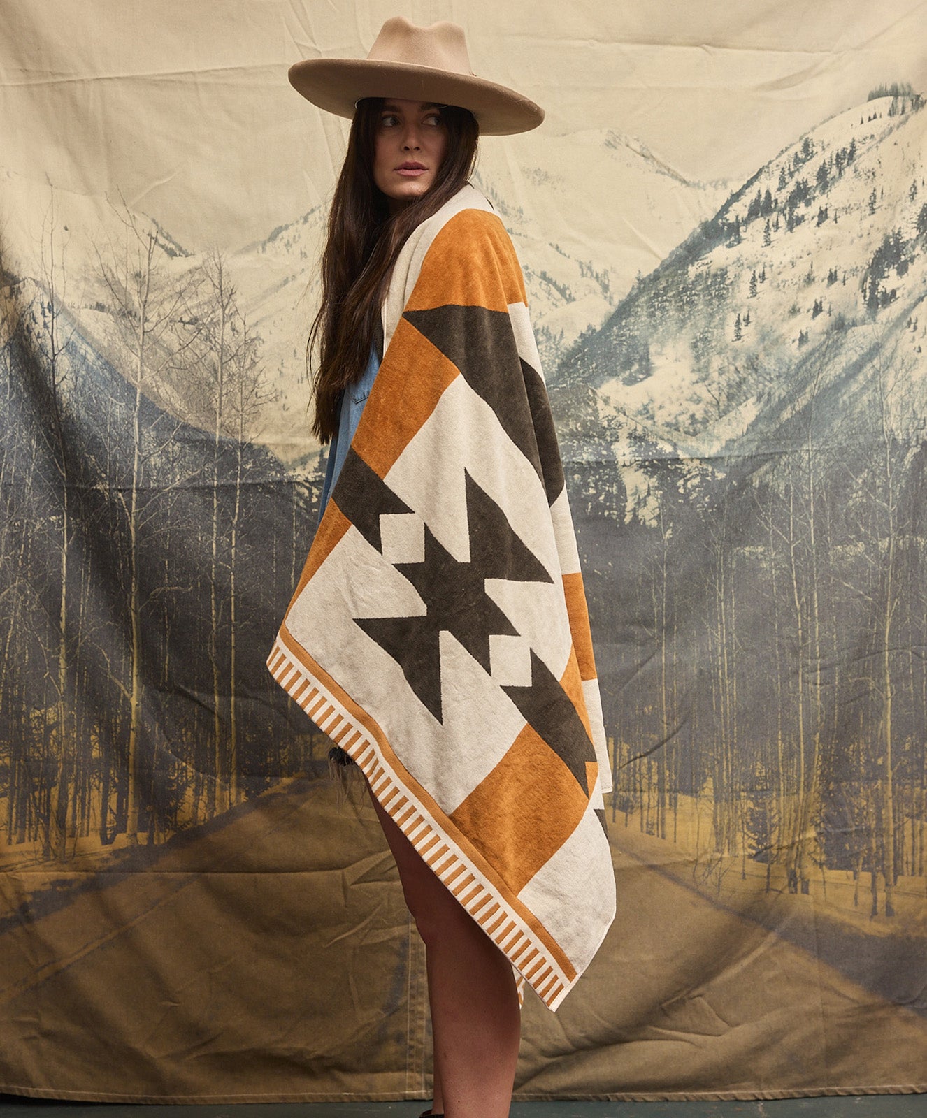 PRE-ORDER Rocky Mountain Large Towel | Natural / Khaki