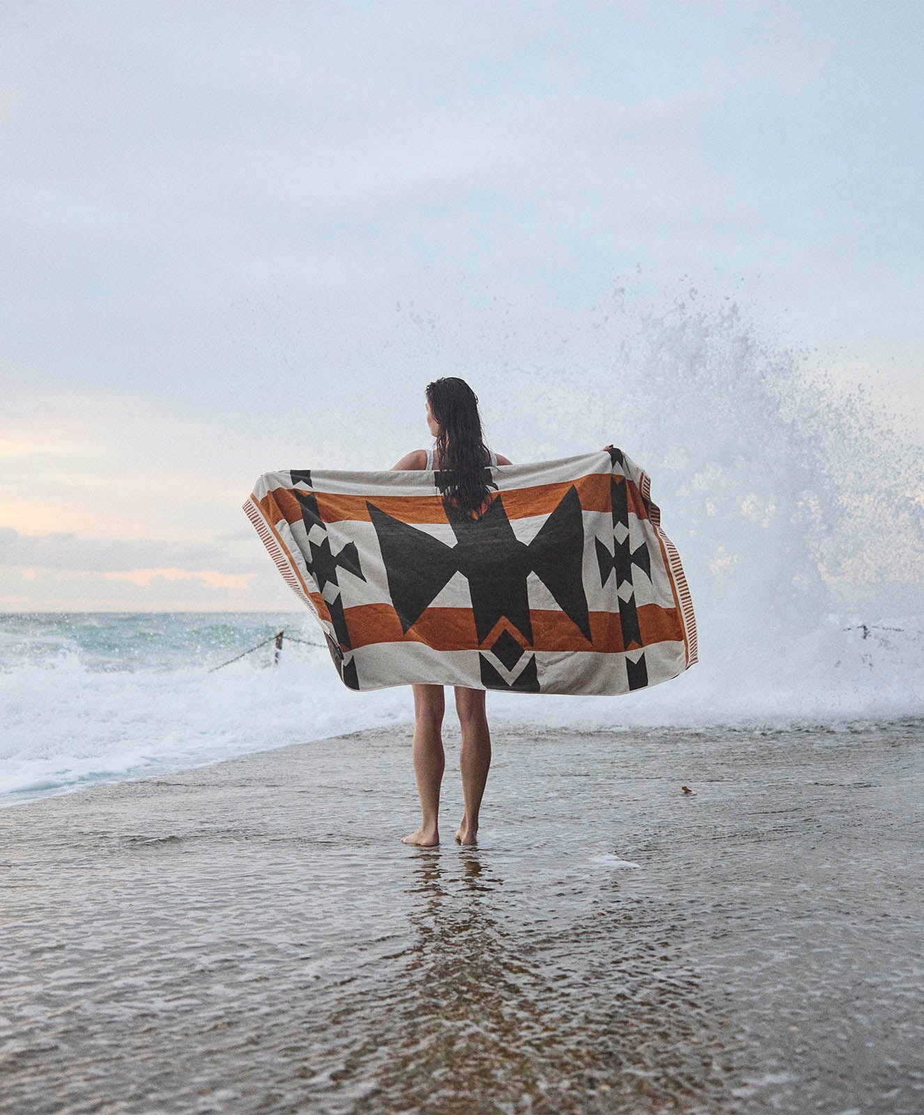 Rocky Mountain Large Towel | Natural / Khaki