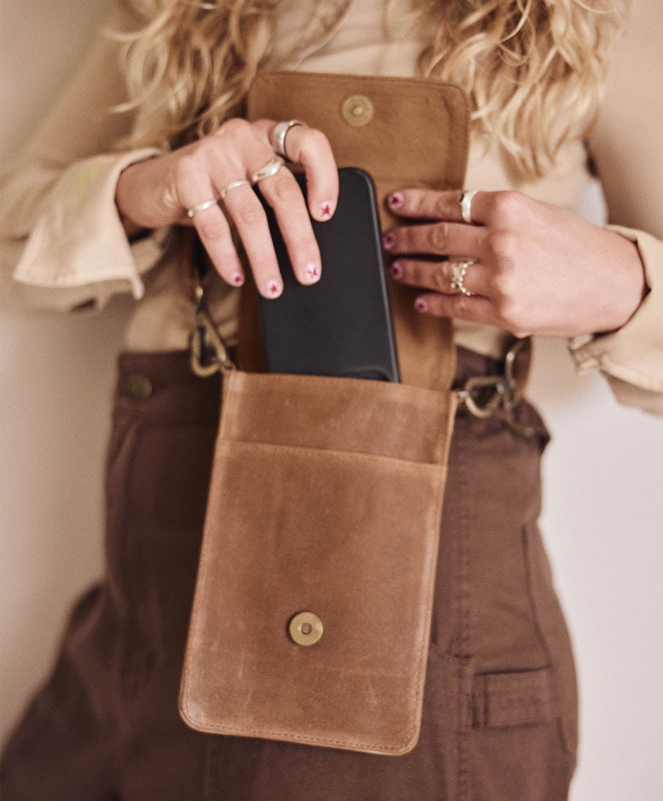 Slow Road Cross Body Phone Satchel Bag | Spicy Cowboy