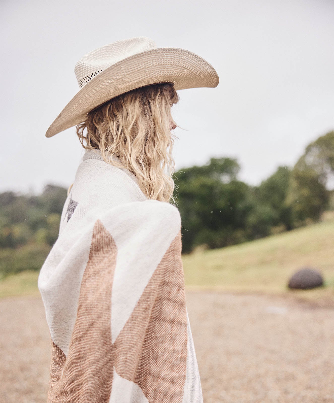 Rocky Peaks Throw | Natural