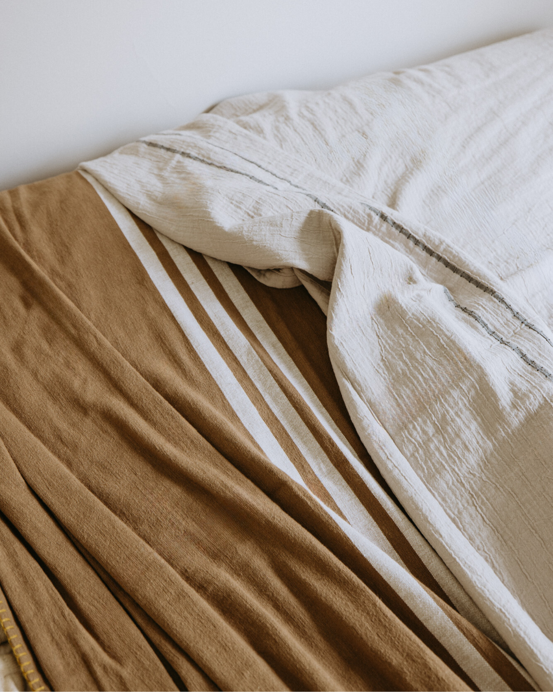 New Yorker Cotton Blanket | Brown / White | King