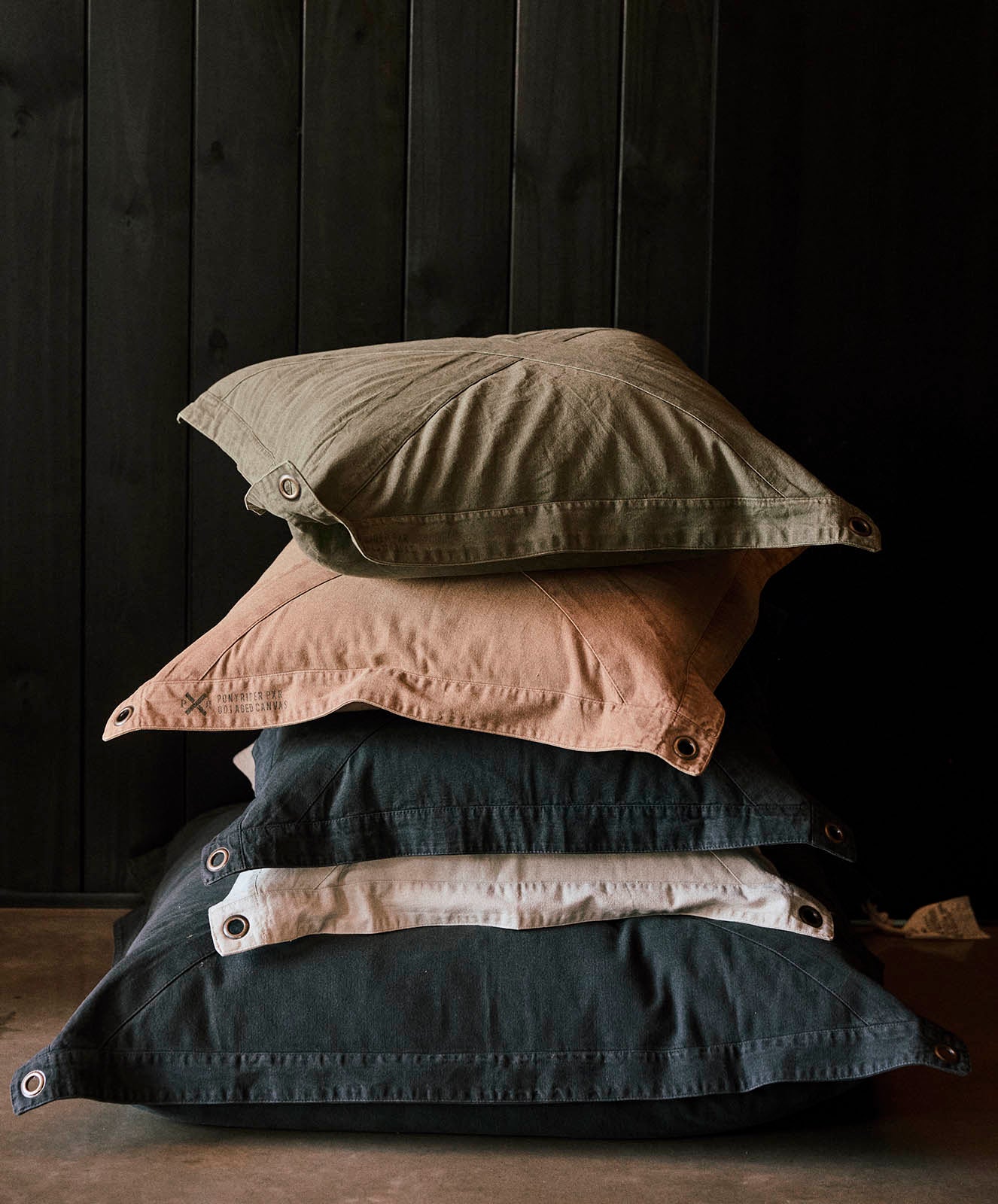 Highlander X Floor Cushion | Charcoal