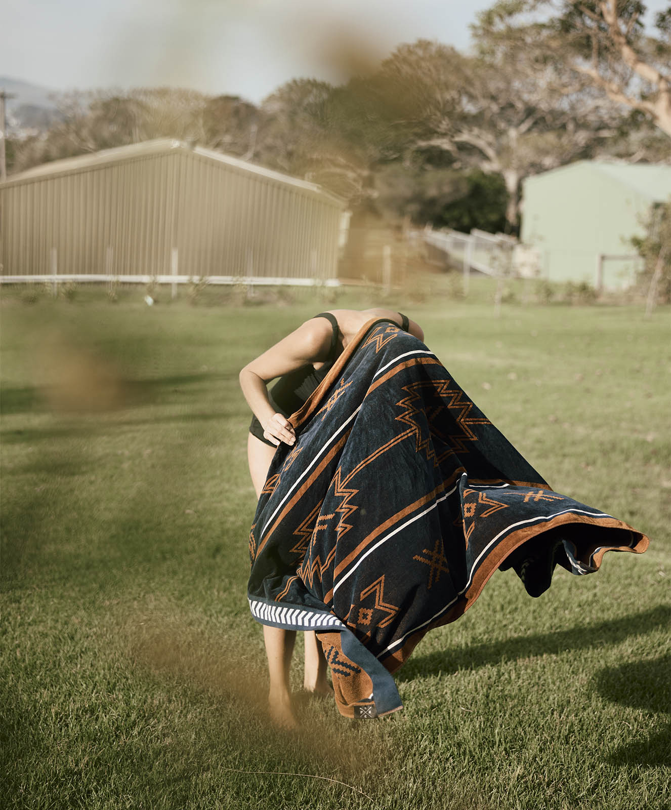 Seeker Large Towel | Navy Tan