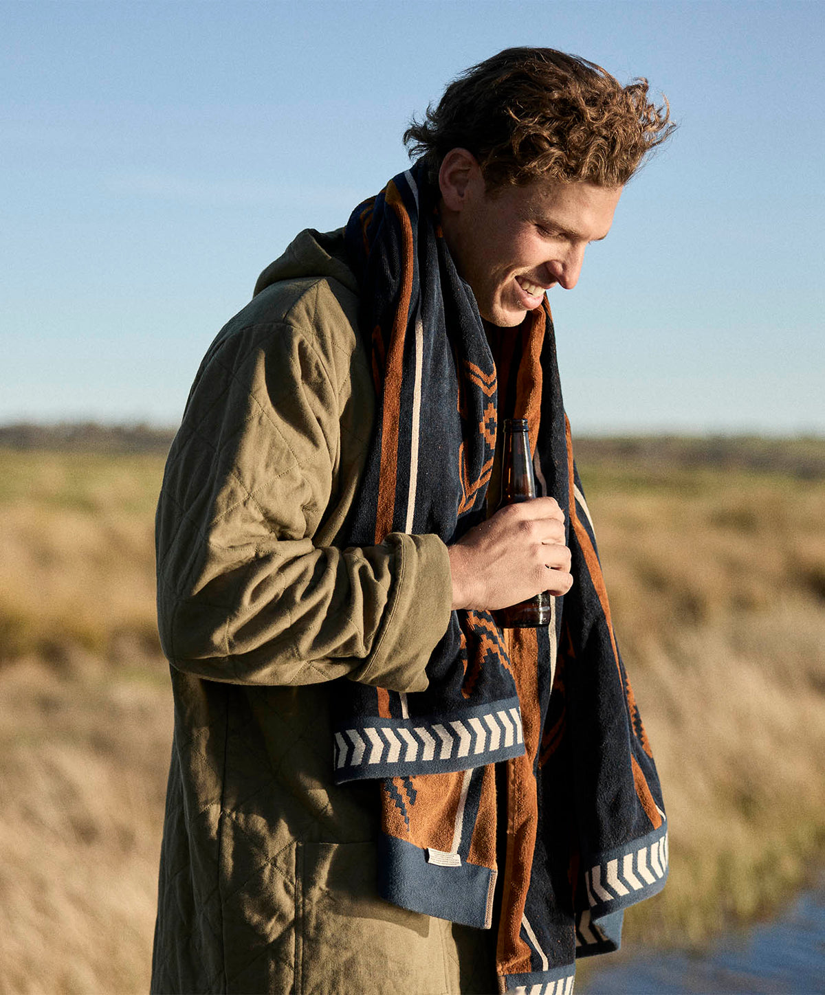 Seeker Large Towel | Navy Tan