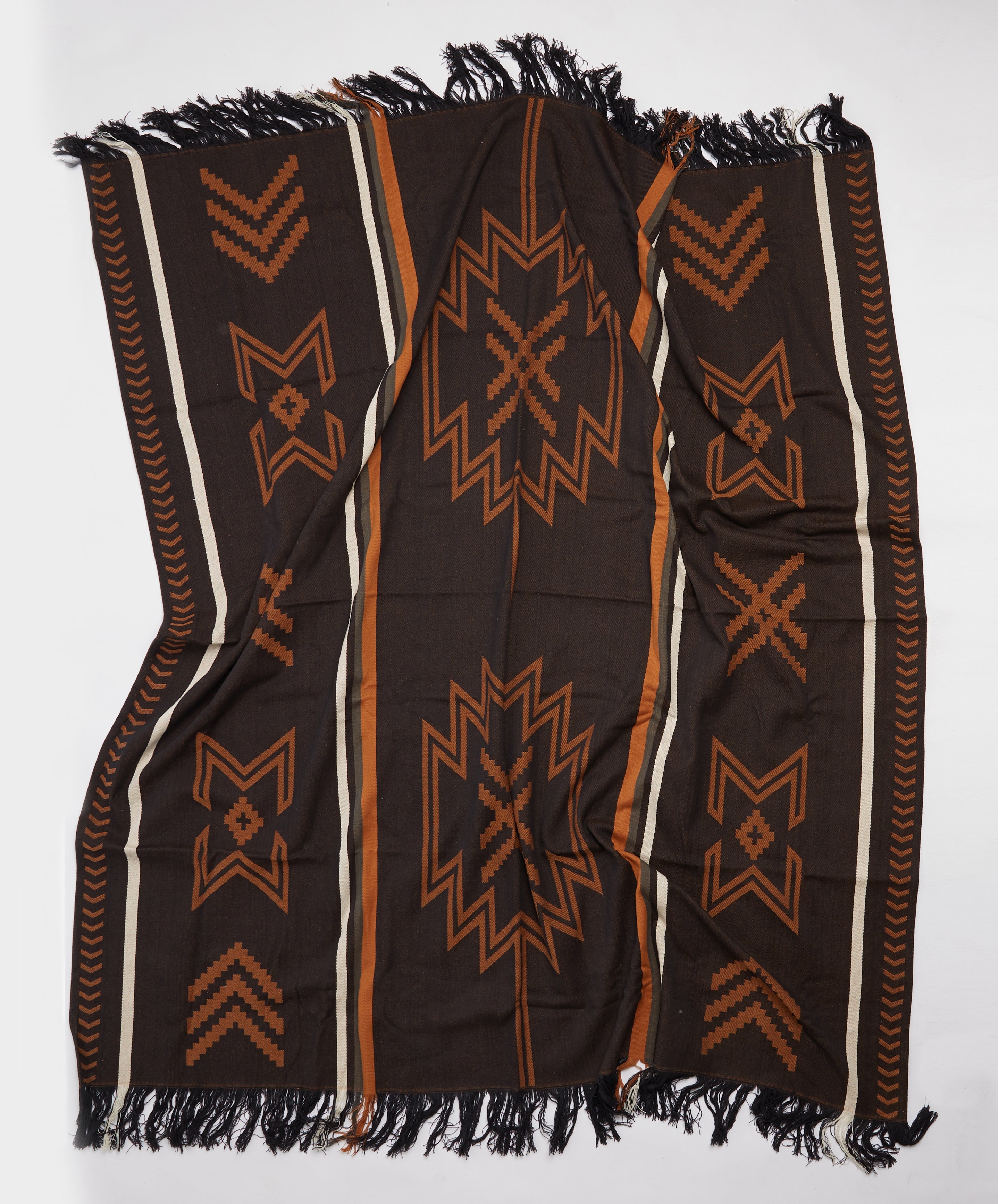 Seeker Travel Throw | Navy/Tan