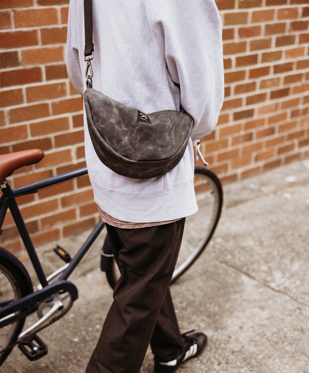 Slow Road Shoulder Bag | Black