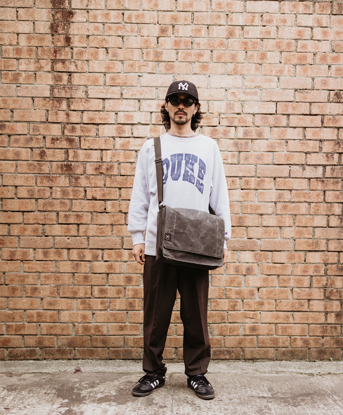 Slow Road Laptop Satchel | Black