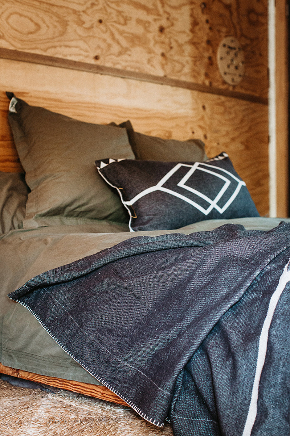 Dawn Ranger Cushion Cover | Black/Oats