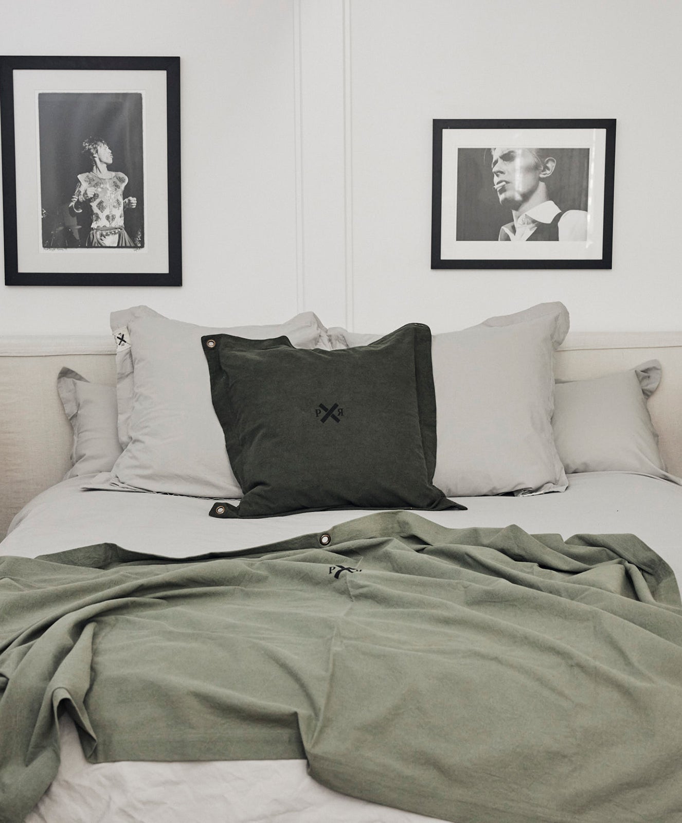 Highlander Canvas Throw | Olive Green