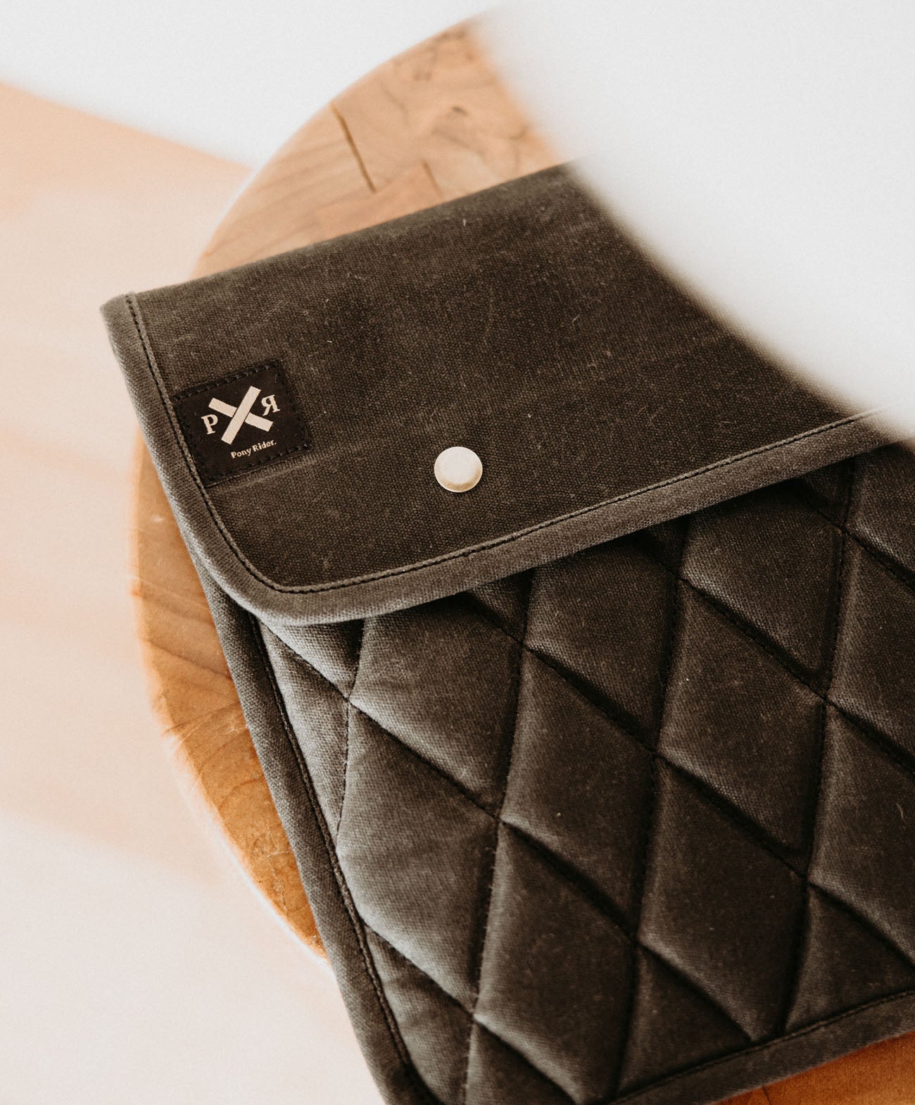 Road Tripper Laptop Cover | Black