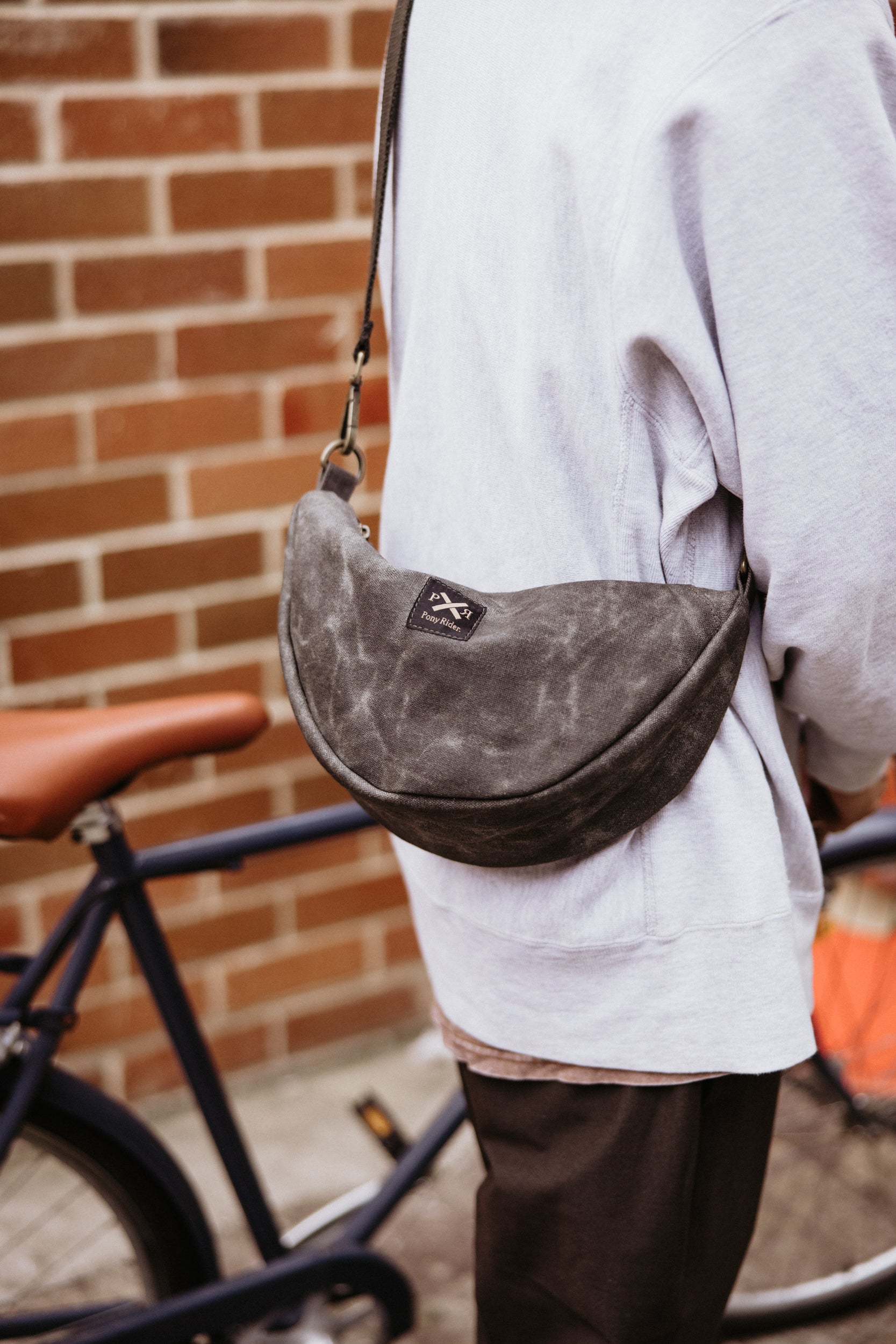 Slow Road Shoulder Bag | Black