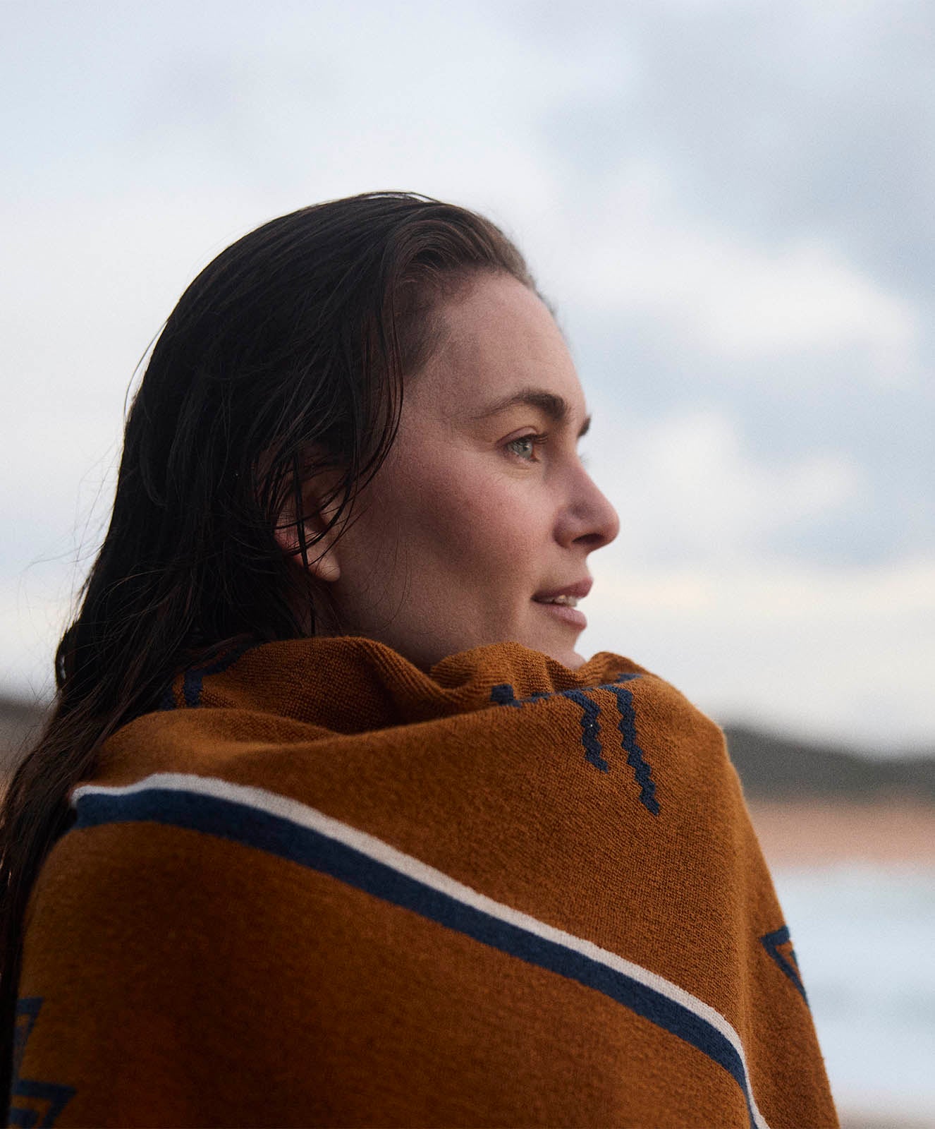 Seeker Large Towel | Navy Tan