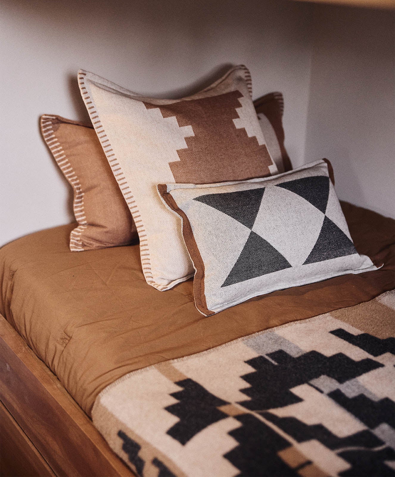 Dusty Creek Cushion | Cream