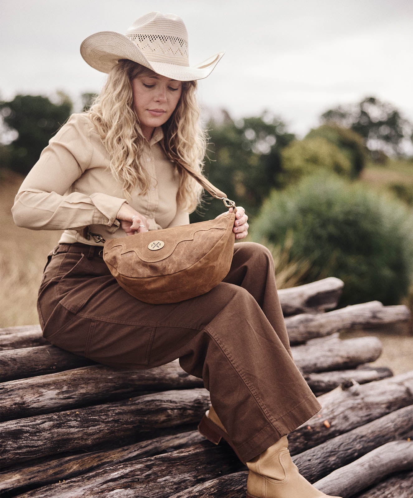 Slow Road Round Shoulder Bag | Spicy Cowboy