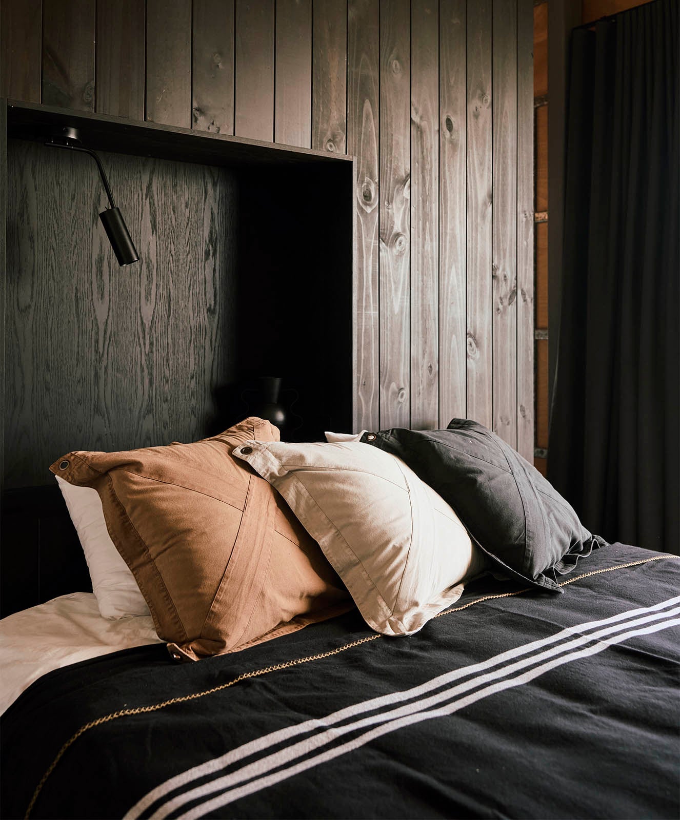 New Yorker Cotton Blanket | Black / White | King