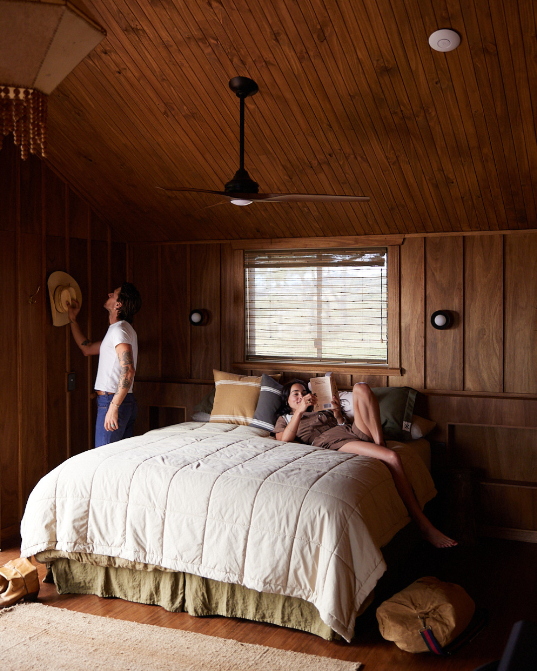 Organic Cabin Quilt | Light Safari