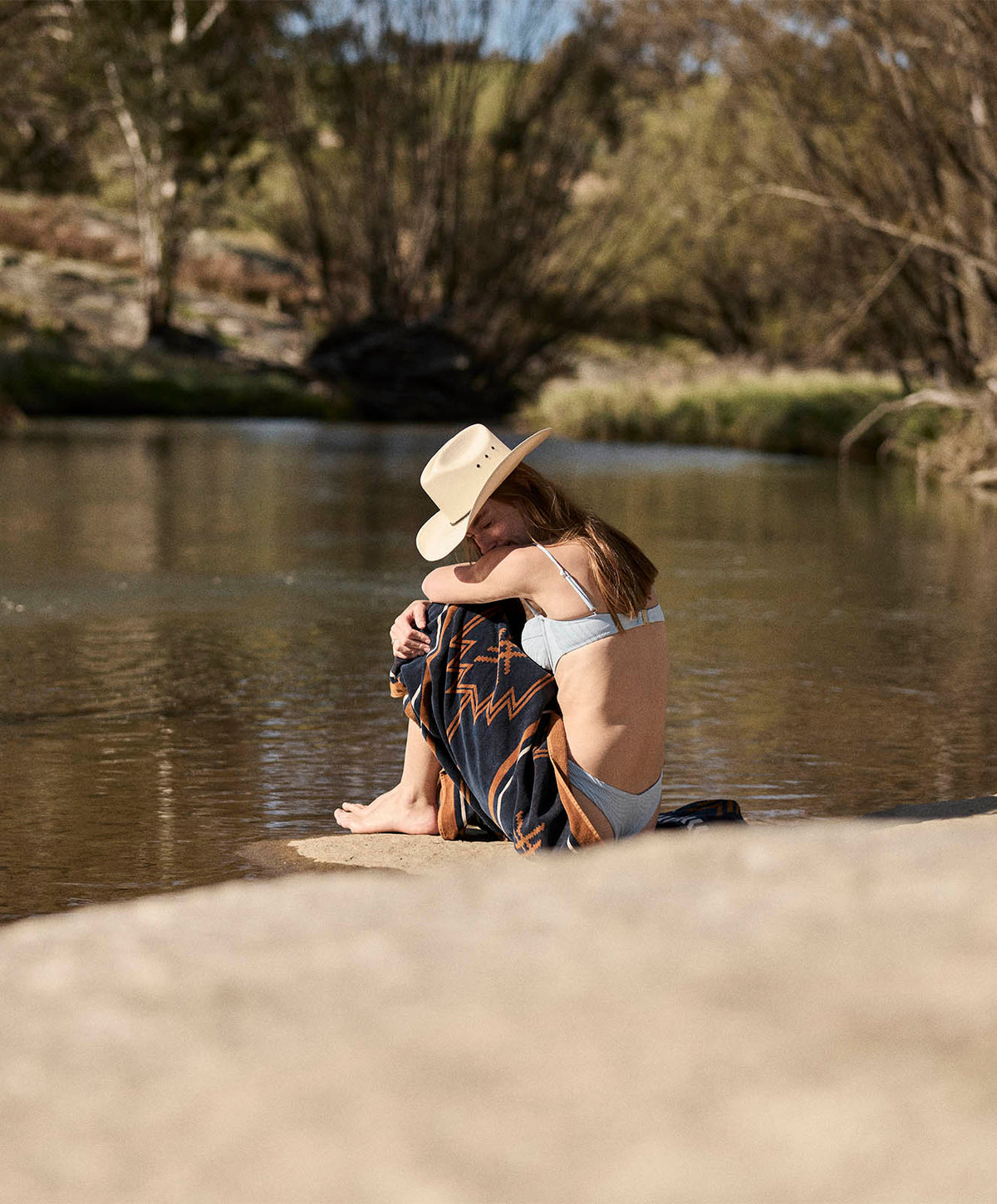 Seeker Large Towel | Navy Tan