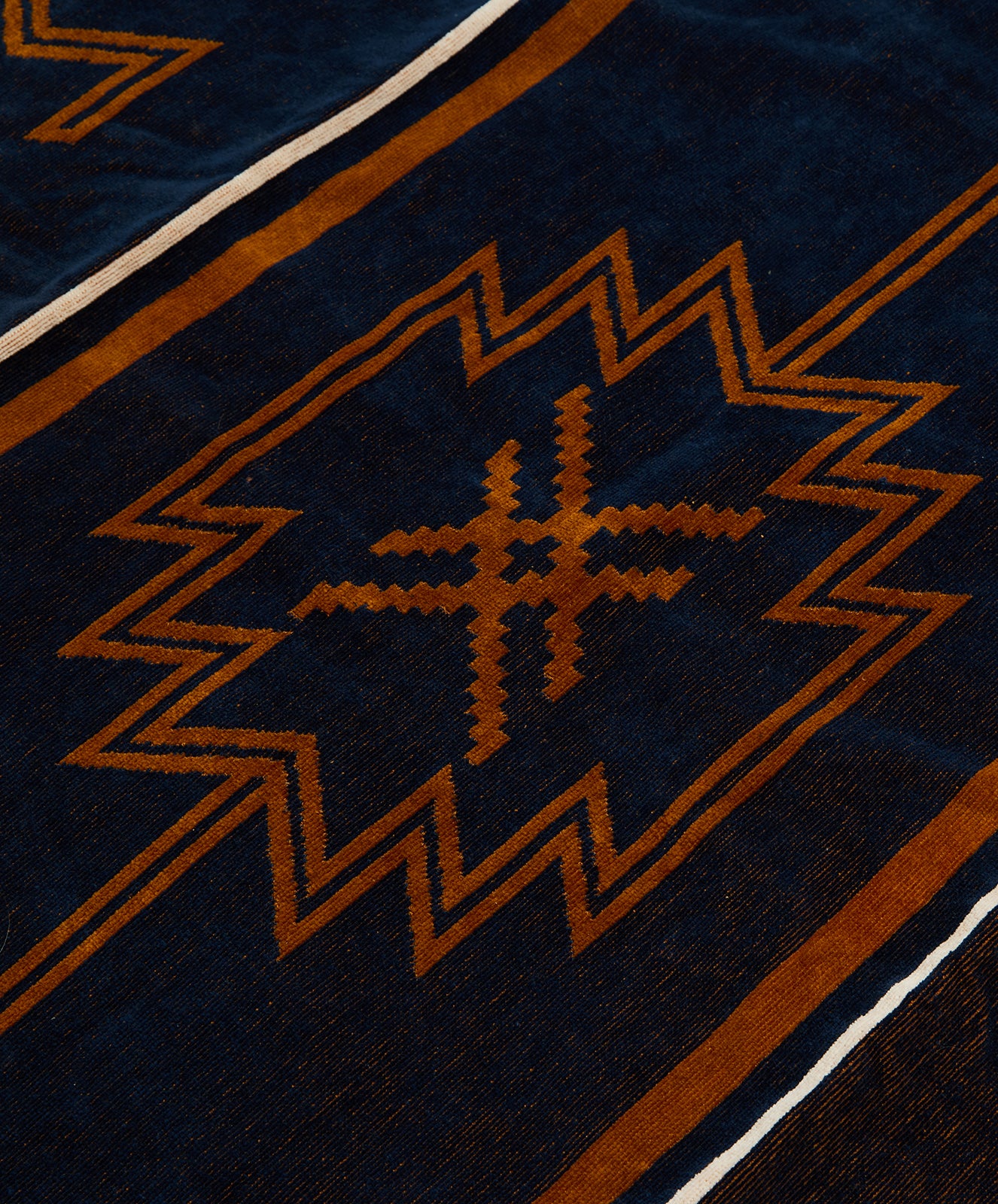 Seeker Large Towel | Navy Tan
