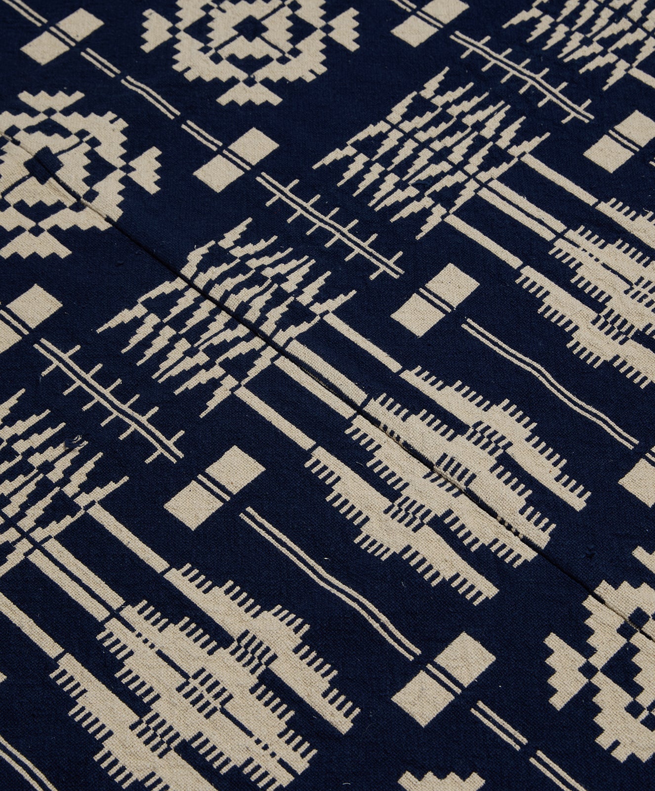 Lands Heritage Tapestry Cotton Blanket | Navy