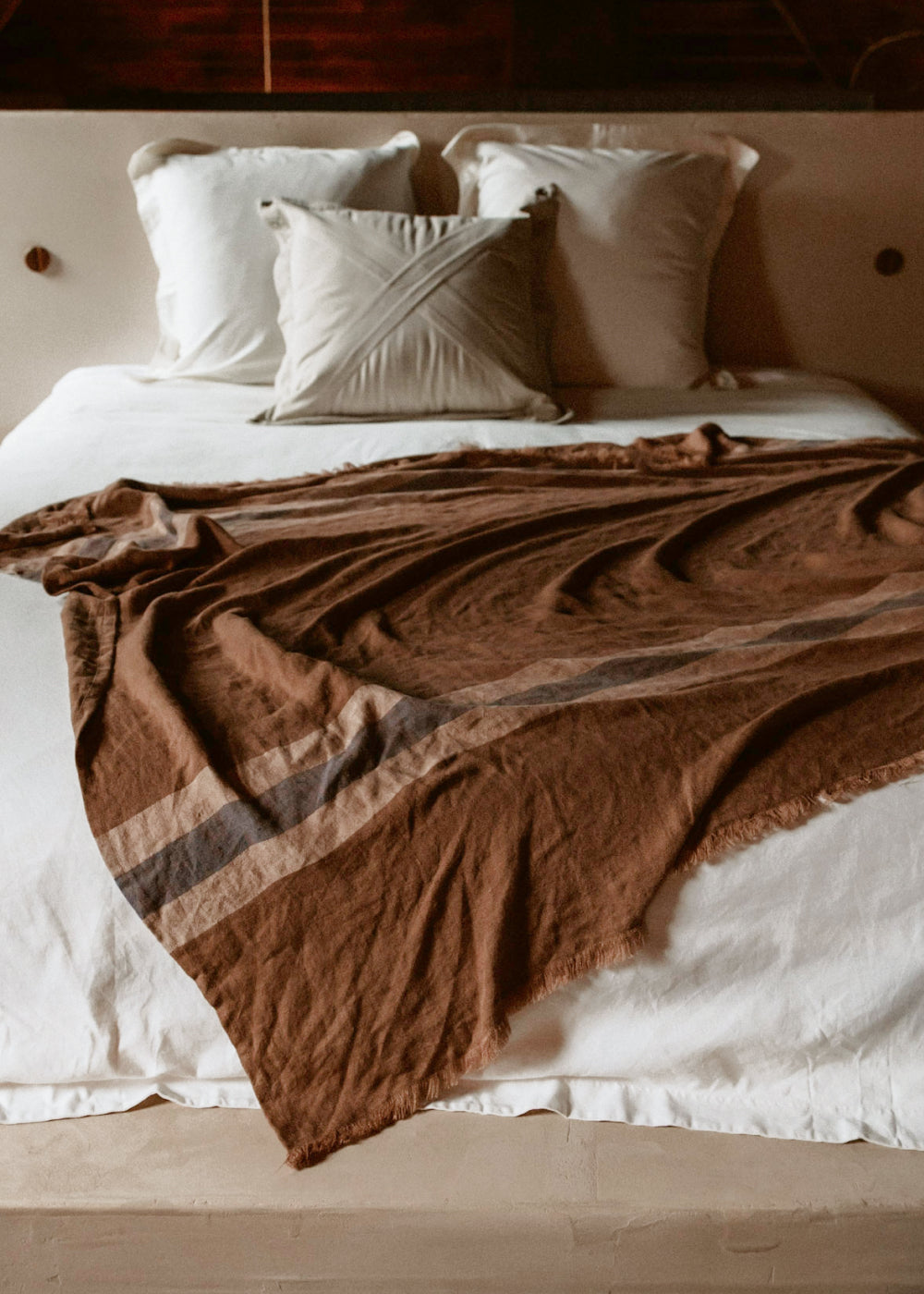 River Run Throw | Linen