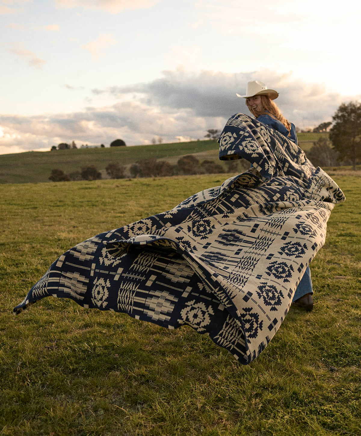 Lands Heritage Tapestry Cotton Blanket | Navy