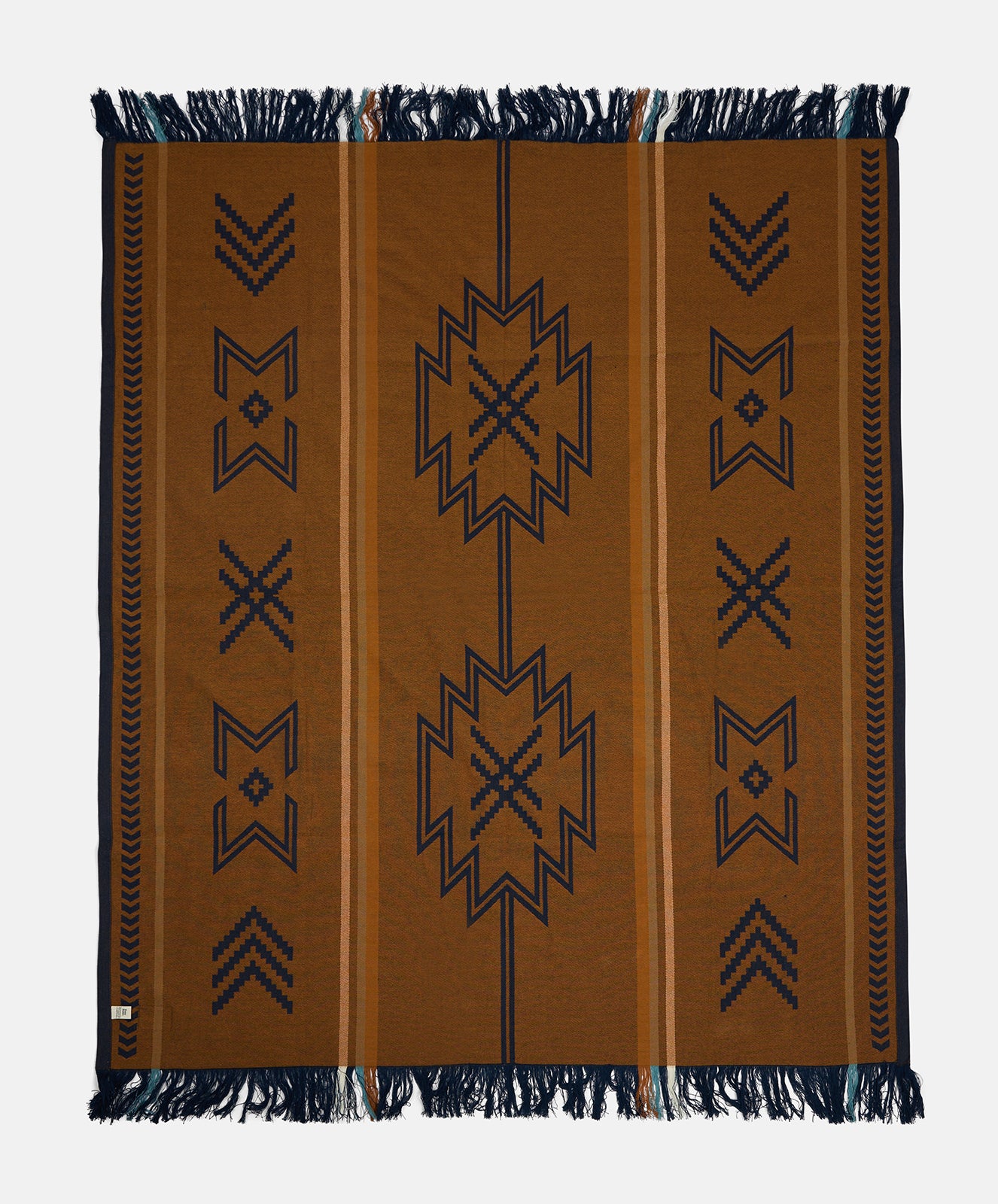 Seeker Travel Throw | Navy/Tan